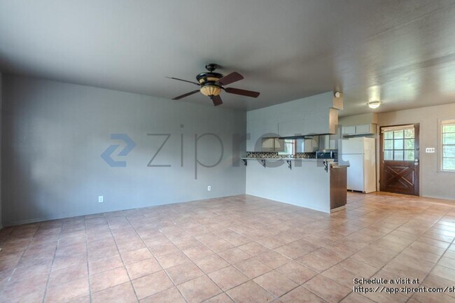 Foto del edificio - 7515 Carl Rd Ext