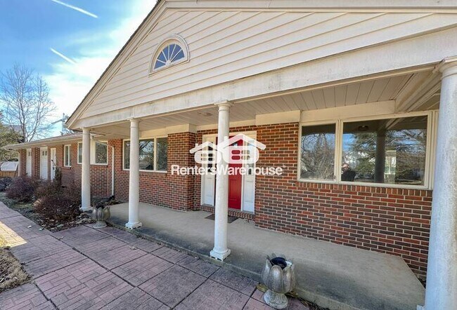 Building Photo - 10226 Parkman Rd
