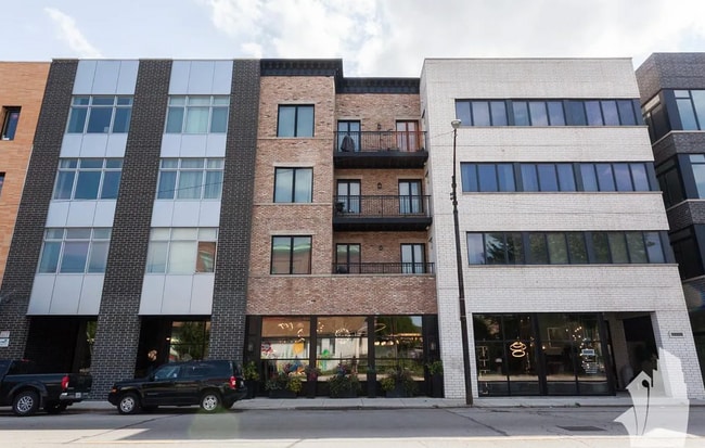 Building Photo - 1641 W Grand Ave
