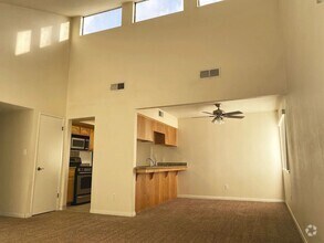 Building Photo - 509 White Ln