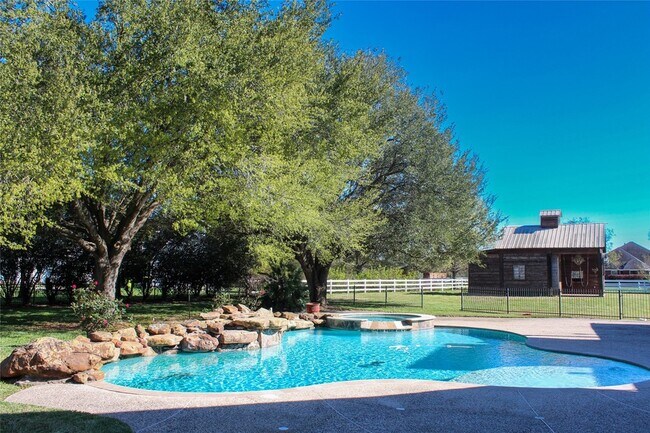 Building Photo - 19907 Stone Lake Cir