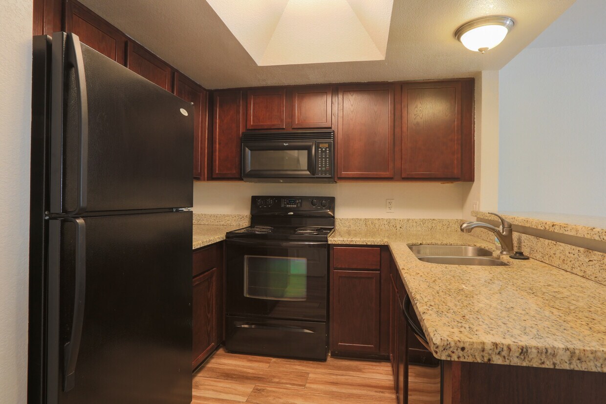 1720 E Thunderbird Rd Unit 2076, Phoenix, AZ 85022 Condo for Rent in