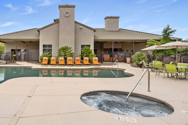 Hot Tub - The Place At Savanna Springs