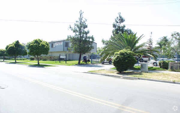 Westport Bay Apartments Als Riverside Ca Building Photo Westport Bay Apartments