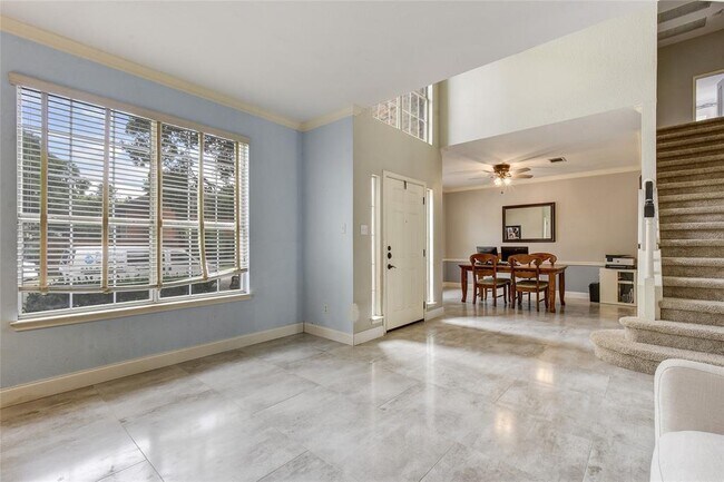 Foto del edificio - 1909 Springwater Dr