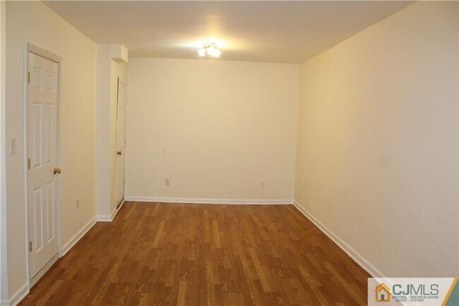 Building Photo - 949 Ellis Pkwy