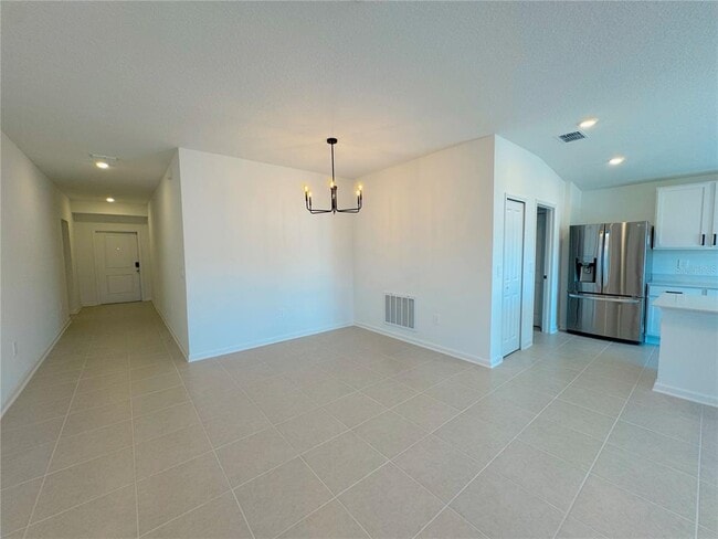 Building Photo - 1922 Sarah Street