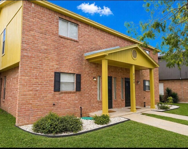 Foto del edificio - 5149 Middlecoff Cir