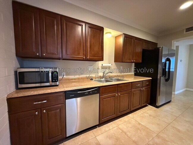 Foto del edificio - 12076 N Pebble Beach Dr
