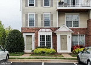 Building Photo - 46920 Courtyard Sq