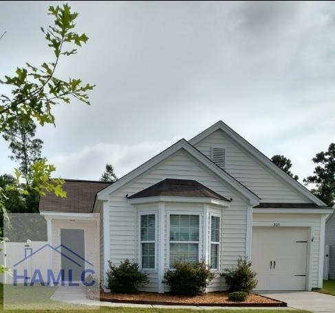 Foto principal - 305 Connor Ct
