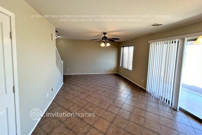 Foto del edificio - 6707 W Desert Ln