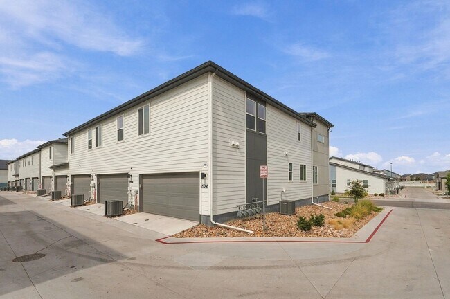 Building Photo - 19048 E 64th Pl