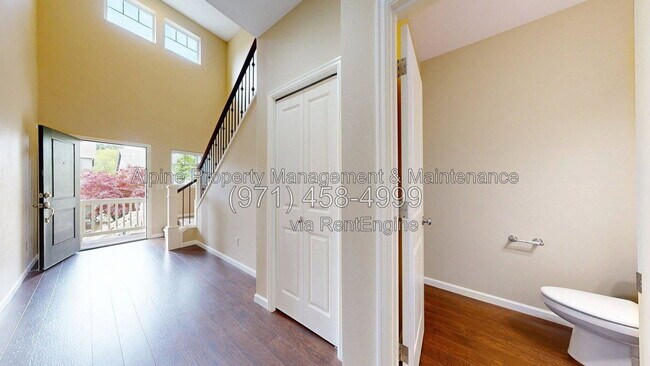 Foto del edificio - 9495 Northwest Ember Lane