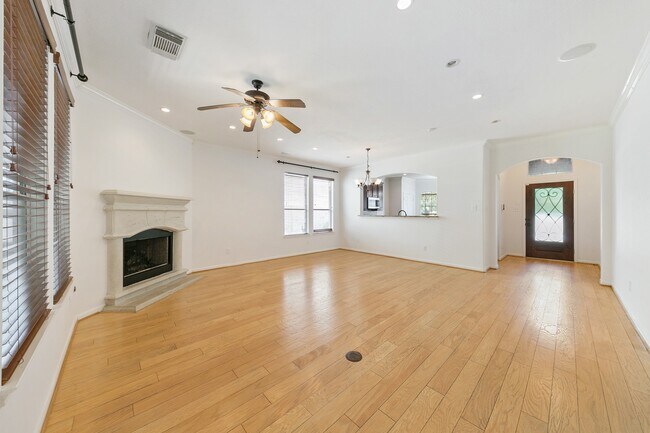 Foto del edificio - 24527 Spring Harbor Drive