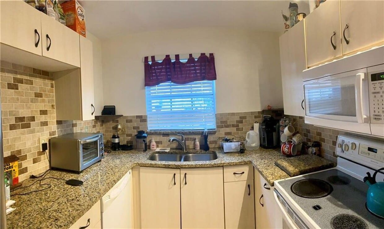 Photo - 5033 SW 121st Terrace, Cooper City, FL 33330