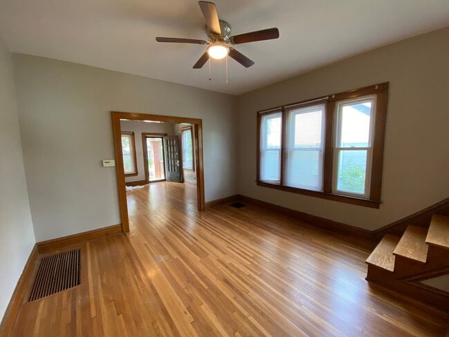 Building Photo - W Pacemont Rd 152-154 NSLLC