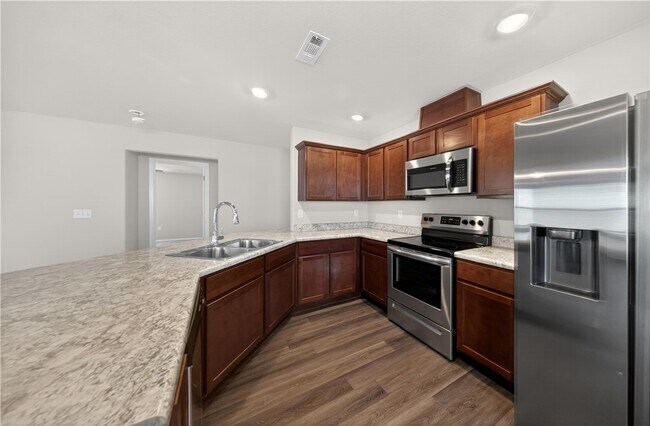 Foto del edificio - 4405 SW Sackett Ave