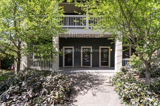 Building Photo - 2367 SE 60th Ave