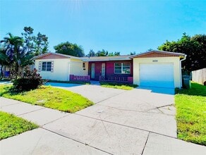 Building Photo - 6624 NW 2nd St