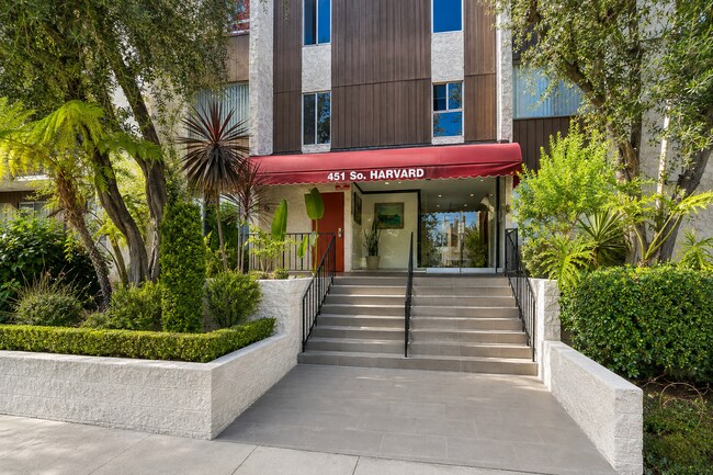 Foto del edificio - 451 S Harvard Blvd
