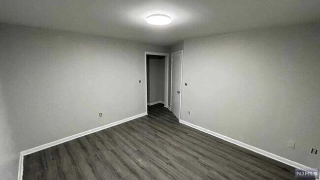Foto del edificio - 257 11th St