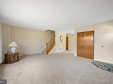 Primary Photo - 4608 Ashburner St
