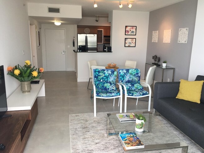 Photo - 335 S Biscayne Blvd Townhome