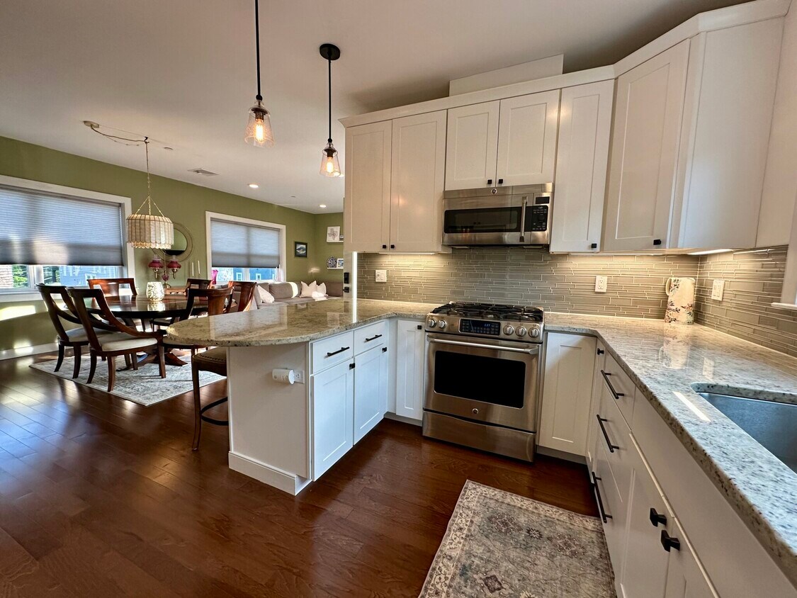 Foto principal - 99 Brookley Rd