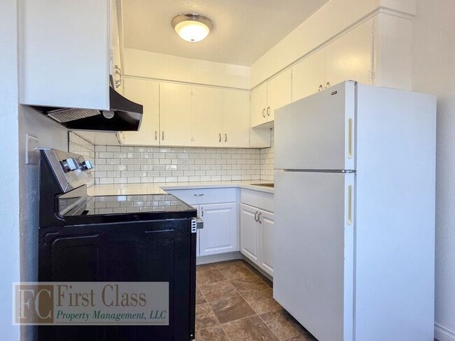Foto del edificio - 12345 SW Hall Blvd