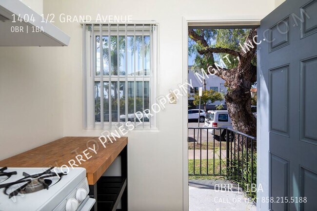 Foto del edificio - 1404 1/2 Grand Avenue-
