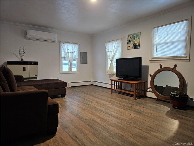 Foto del edificio - 1110 NY-211