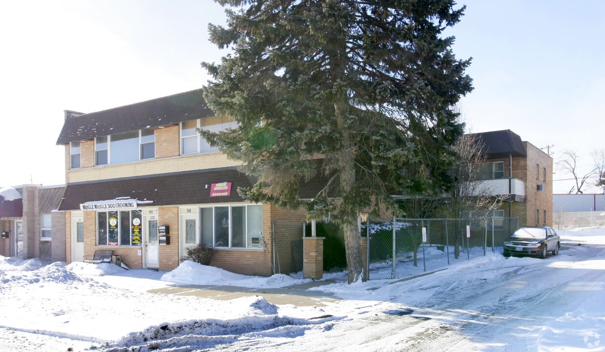 5860 N Broadway St, Des Plaines, IL 60016 Apartments in Des Plaines