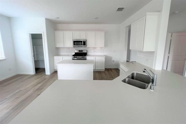 Foto del edificio - 1111 Mahogany Ln
