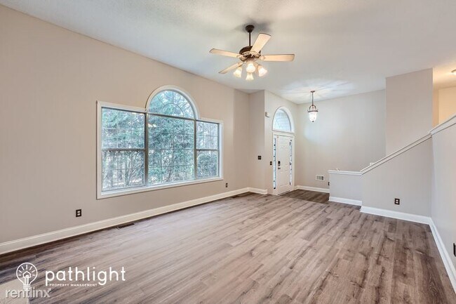 Building Photo - 34 Peppertree Dr UNIT