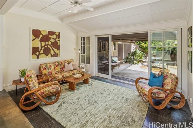 Building Photo - 3030 Kalakaua Ave