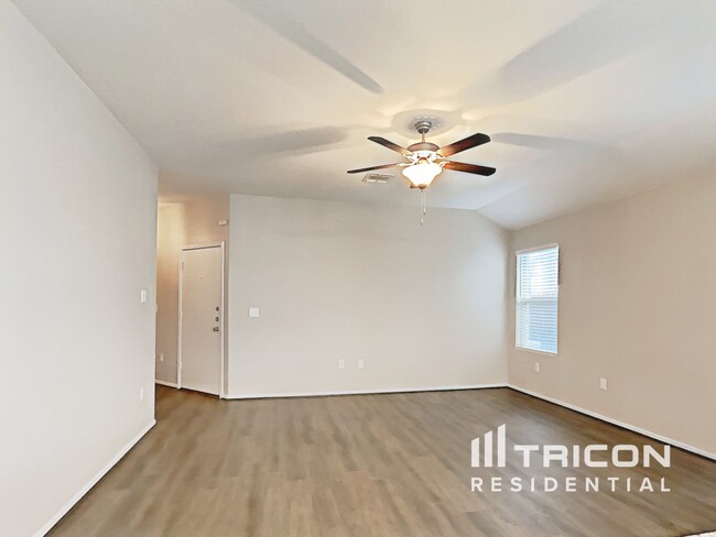 Building Photo - 7317 Dungarees Wy