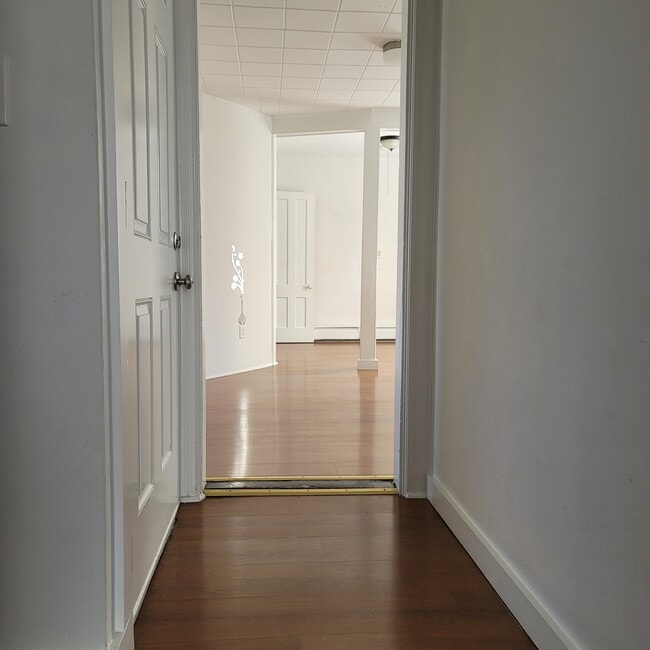 Building Photo - 414 Amory St