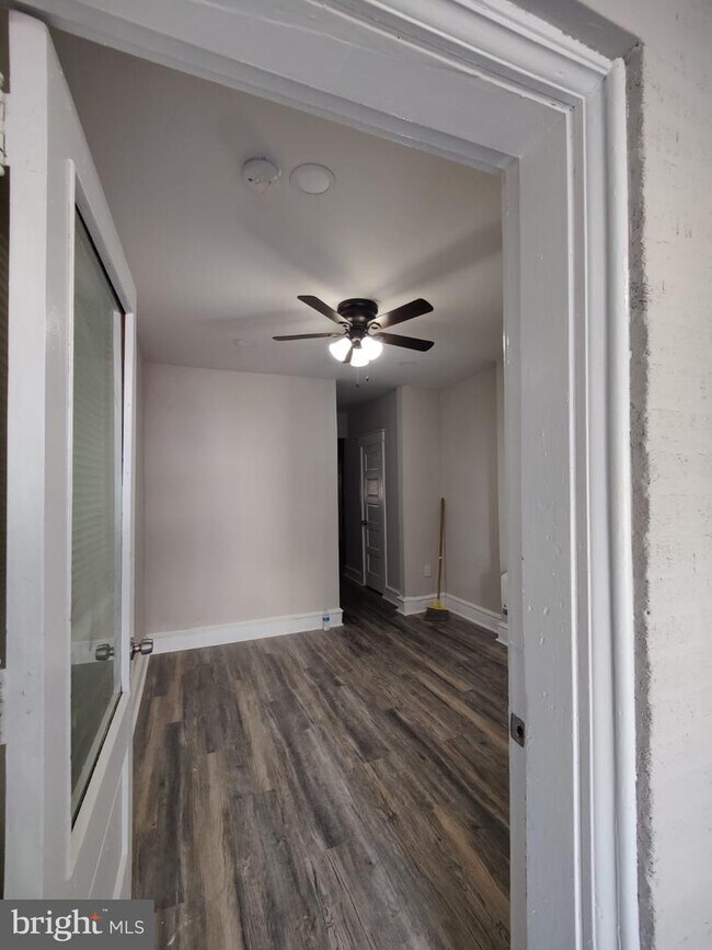 Foto del edificio - 4323 N 8th St