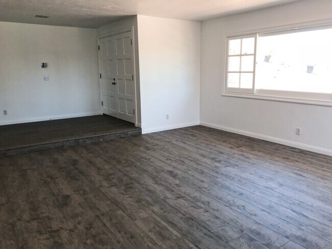 Foto del edificio - 11768 Shadowglen Rd