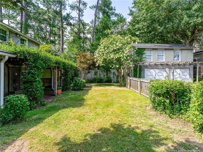 Building Photo - 602 Westmont Dr