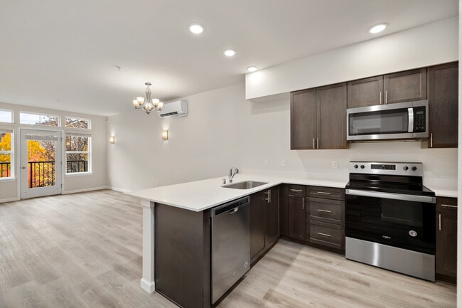 Building Photo - Ward Lake Apartments