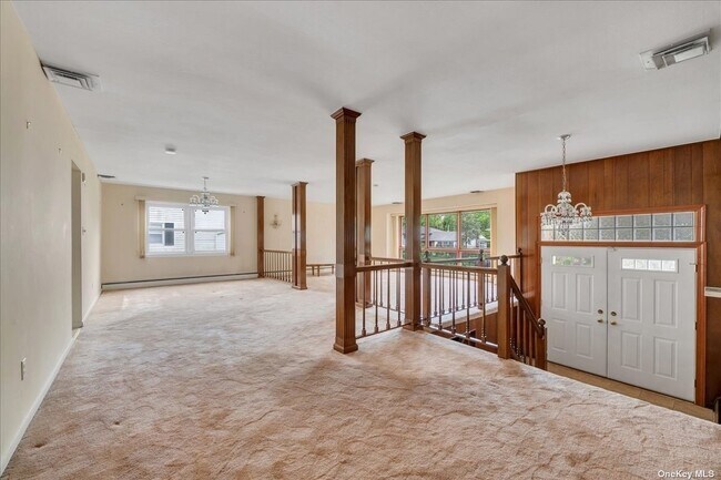 Building Photo - 18 Dogwood Rd