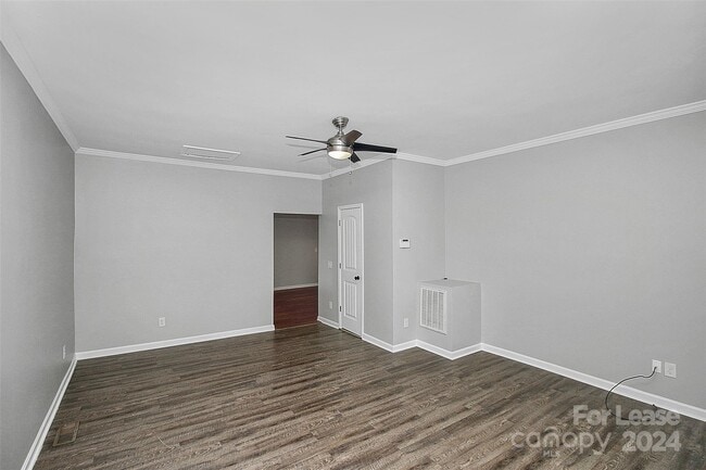 Building Photo - 1301 N McDowell St