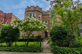 Building Photo - 1318 Dewey Ave