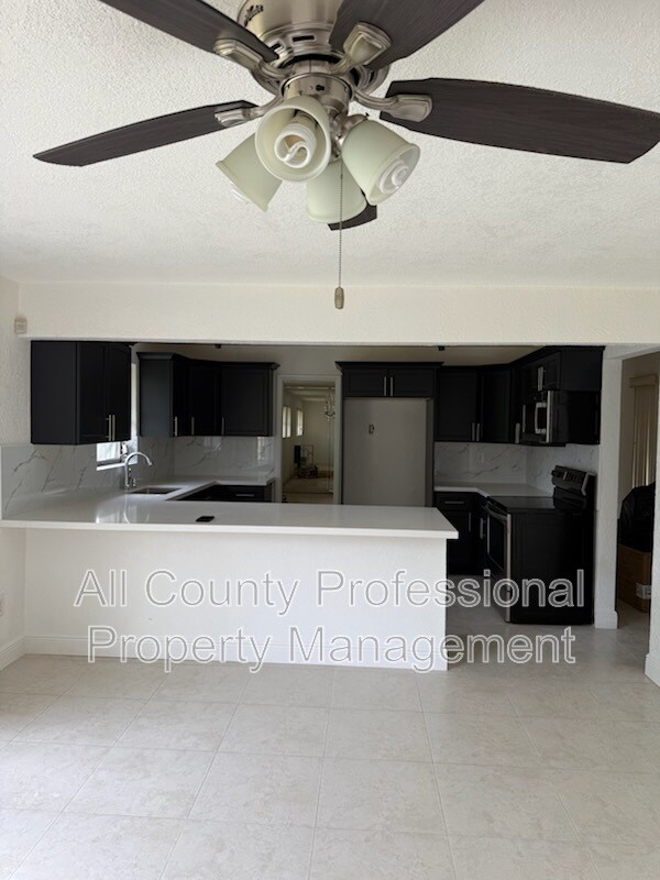 Foto del edificio - 17345 NW 18th Ave