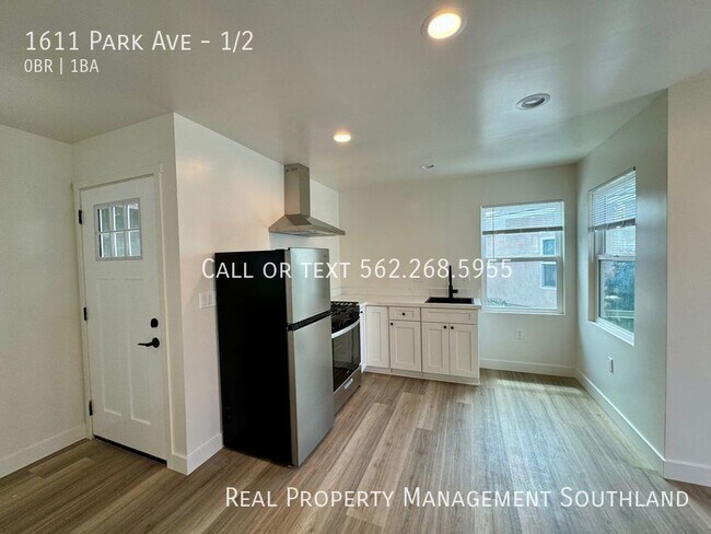 Building Photo - Beautiful Brand New Studio Apartment for R...