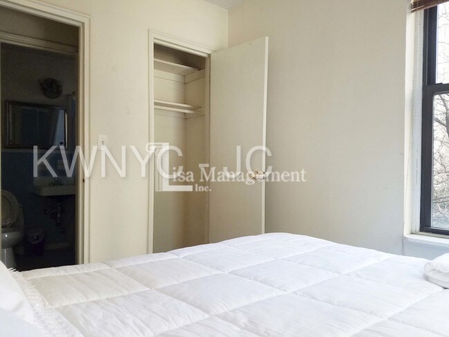 Foto del edificio - 201 E 56th St