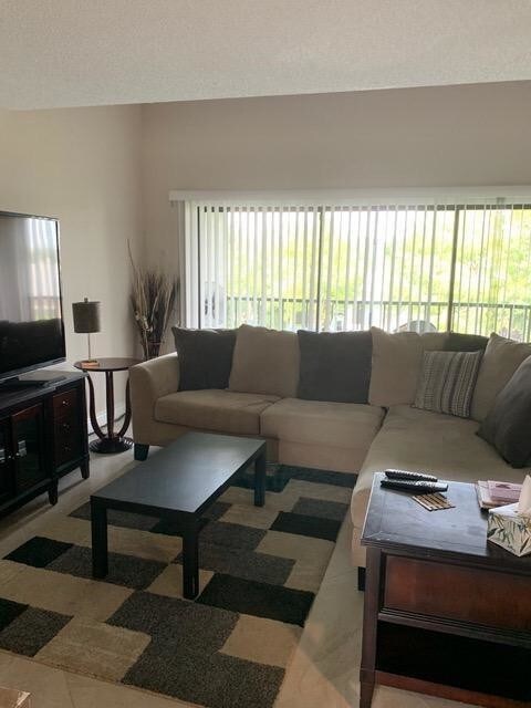 Foto del edificio - 2273 NW 22nd Ave