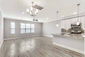 Building Photo - 4316 Hartford St